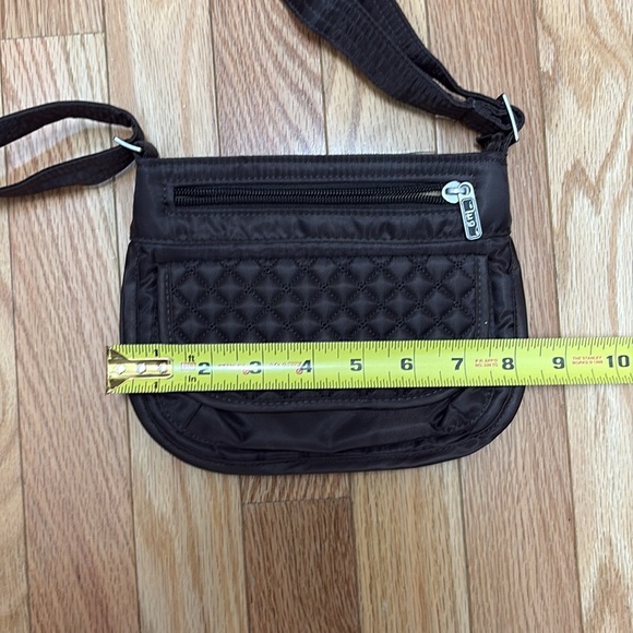 Lightweight Quilted Brown Lug Crossbody - Picture 7 of 8